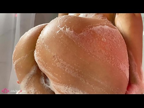 ❤️ Brunette si masturba a figa cù un vibratore per un orgasmu intensu in a doccia ☑ Solo porno à co.robosexshop.ru ❤