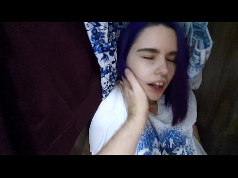 ❤️ Truvò a mo surella in l'armadiu è l'aiutò à cum ☑ Solo porno à co.robosexshop.ru ❤